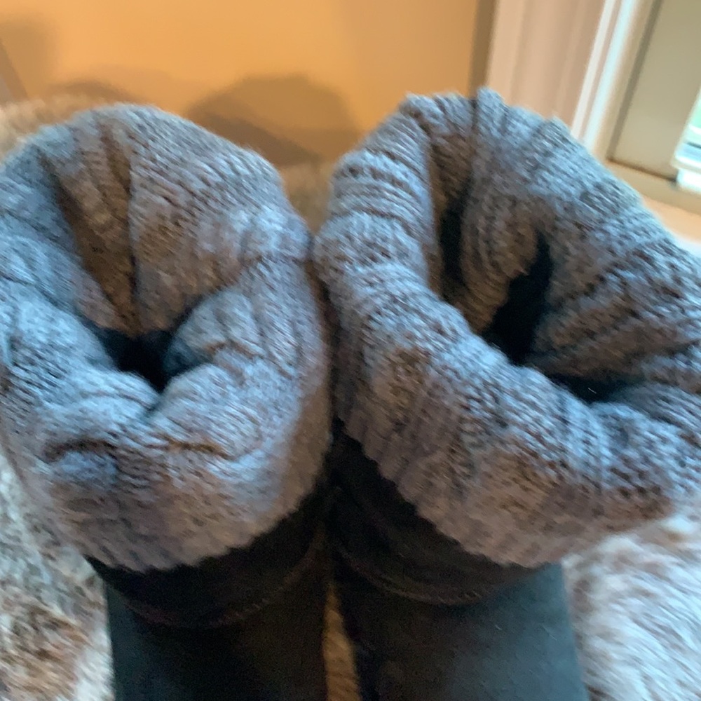 Ugg’s - Picture 3 of 9
